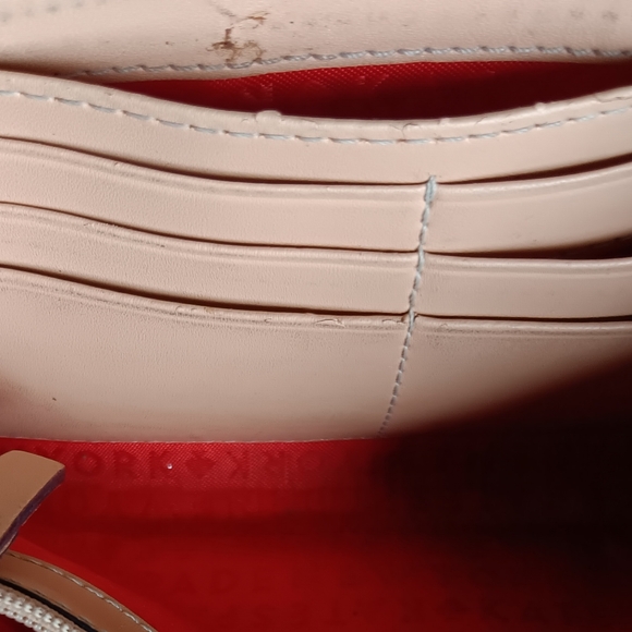 Kate Spade  Cream & Black Leather Logo Wallet⚘️Closet Clean Out Of Older Bags. - Picture 10 of 14